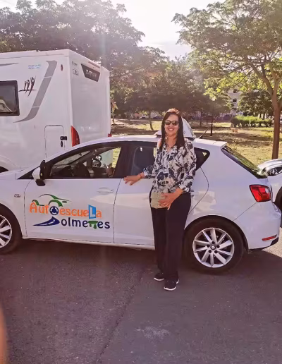 Autoescuela Dólmenes - Autoescuelas en Antequera. Tus permisos y cursos profesionales en AUTOESCUELA DÓLMENES. Grandes ofertas. Precios ANTICRISIS!!!!!